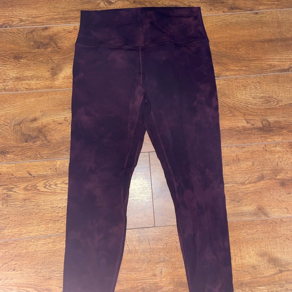 Align 25” Leggings, Diamond Dye Cassis, Size 10